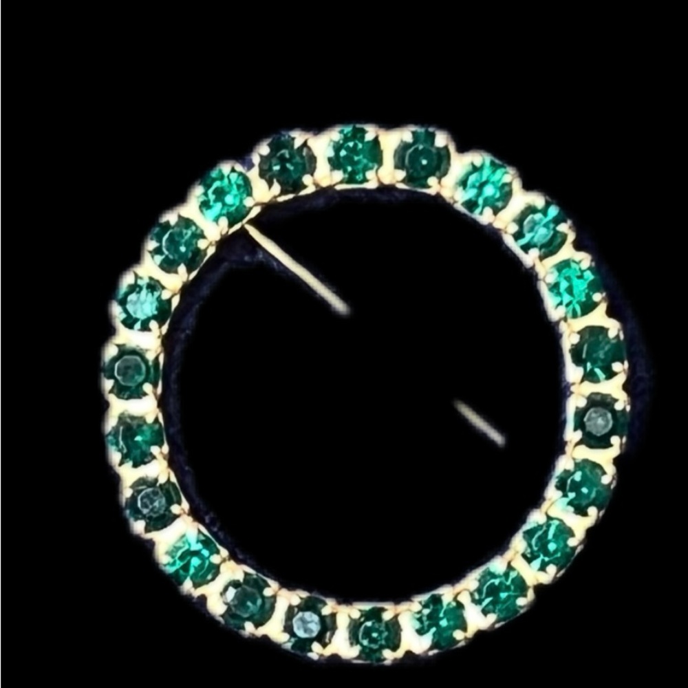 Vintage Chic - Green Glass and Gold Rhinestone Brooch